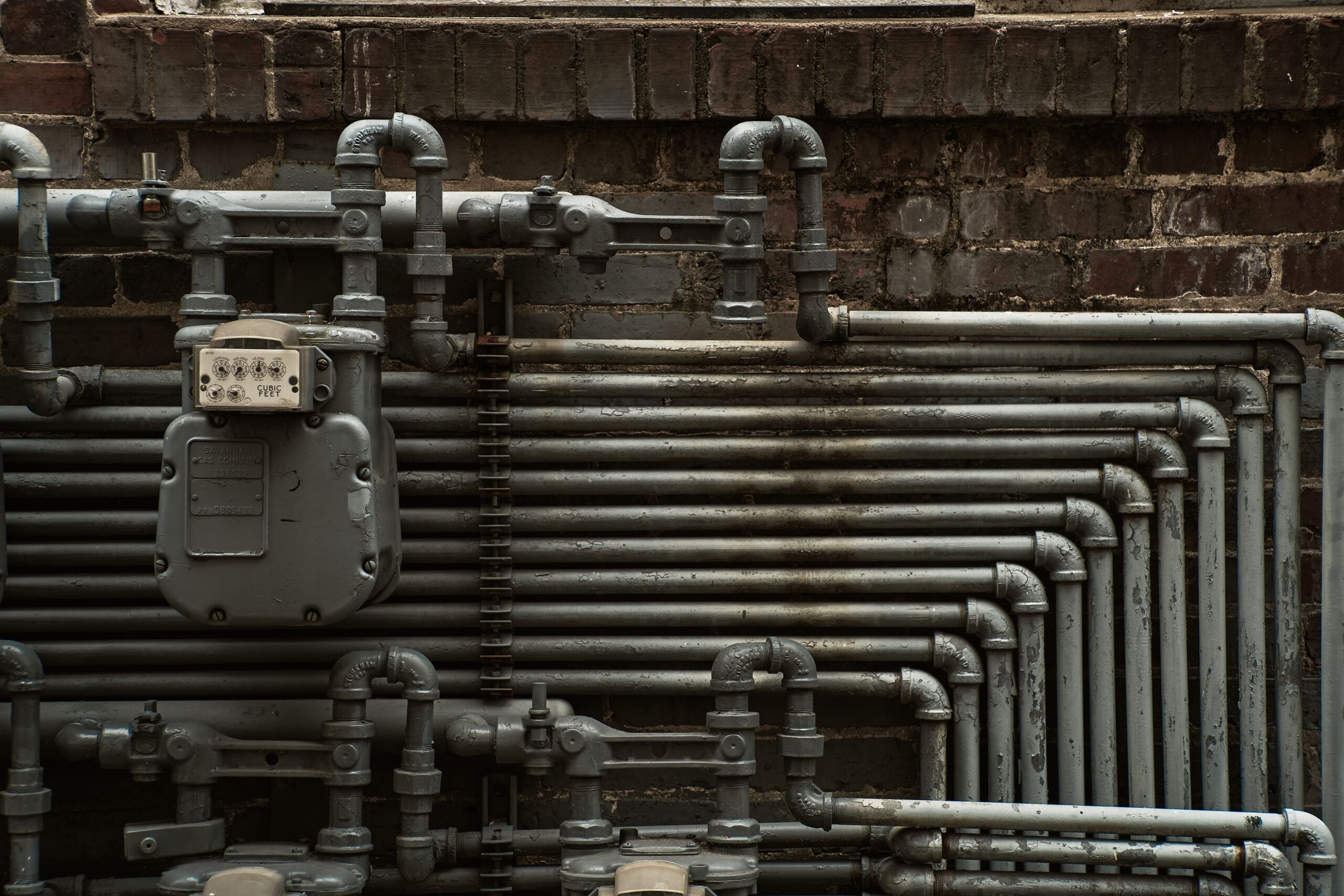 AI technology assisting a plumber with customer calls