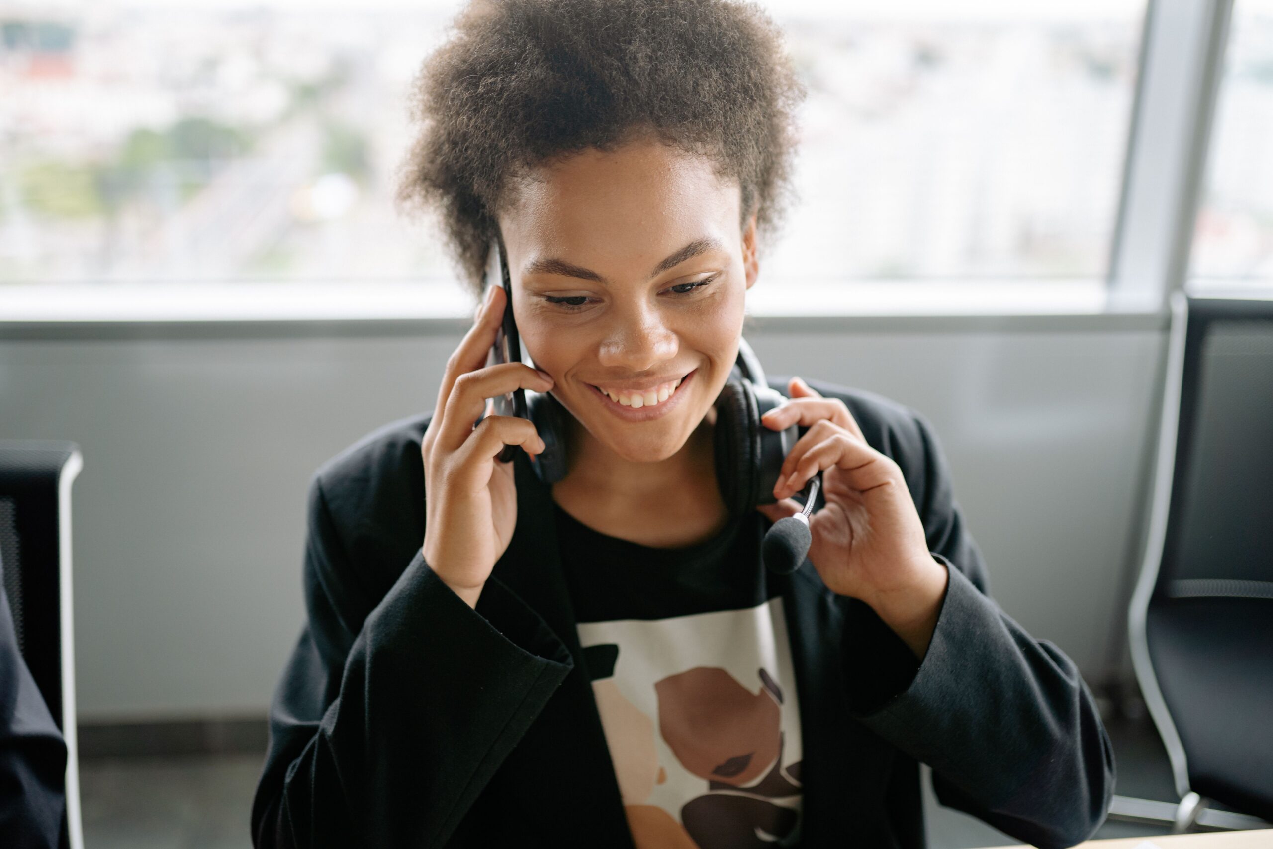AI phone agent assisting contractors with customer calls